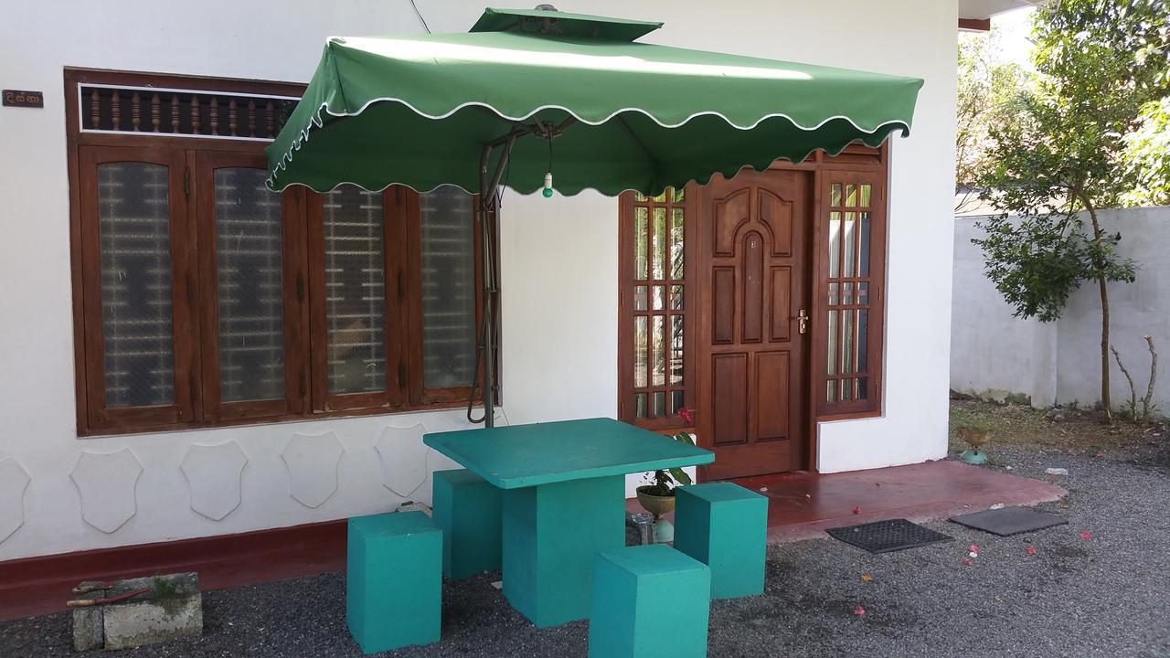 فندق Desitha Family House ميريسا المظهر الخارجي الصورة